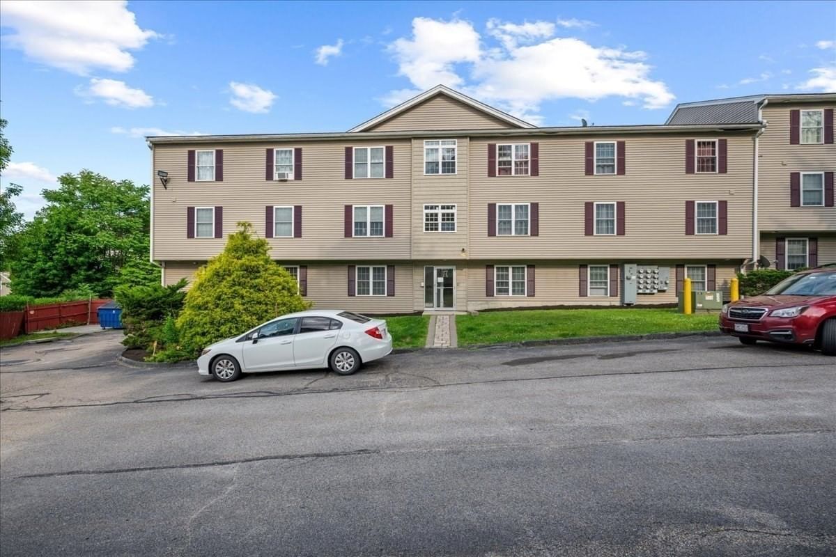 1 Hatfield St #5 Worcester — Photo 15 of 17