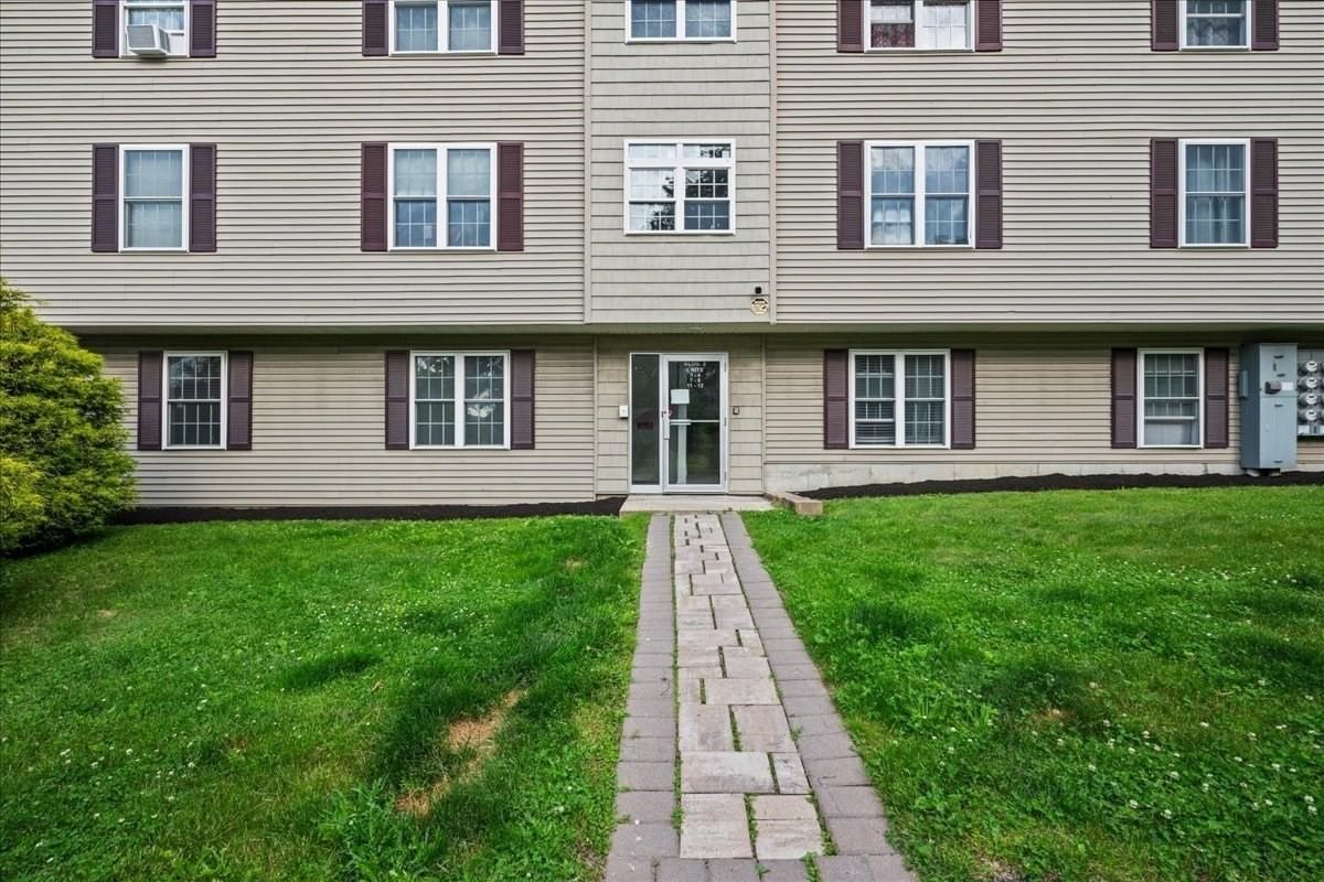1 Hatfield St #5 Worcester — Photo 3 of 17