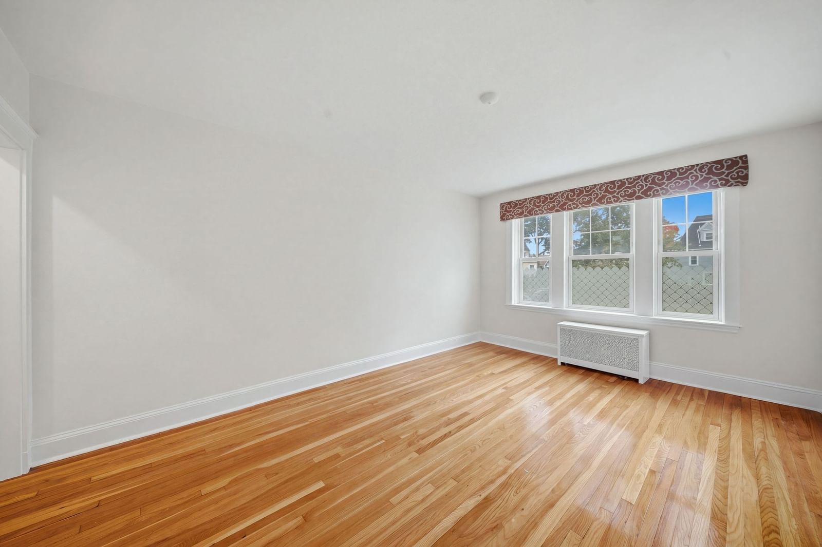 520 High St #13B Medford — Photo 13 of 28