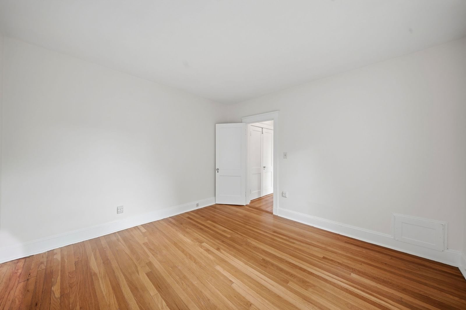 520 High St #13B Medford — Photo 23 of 28