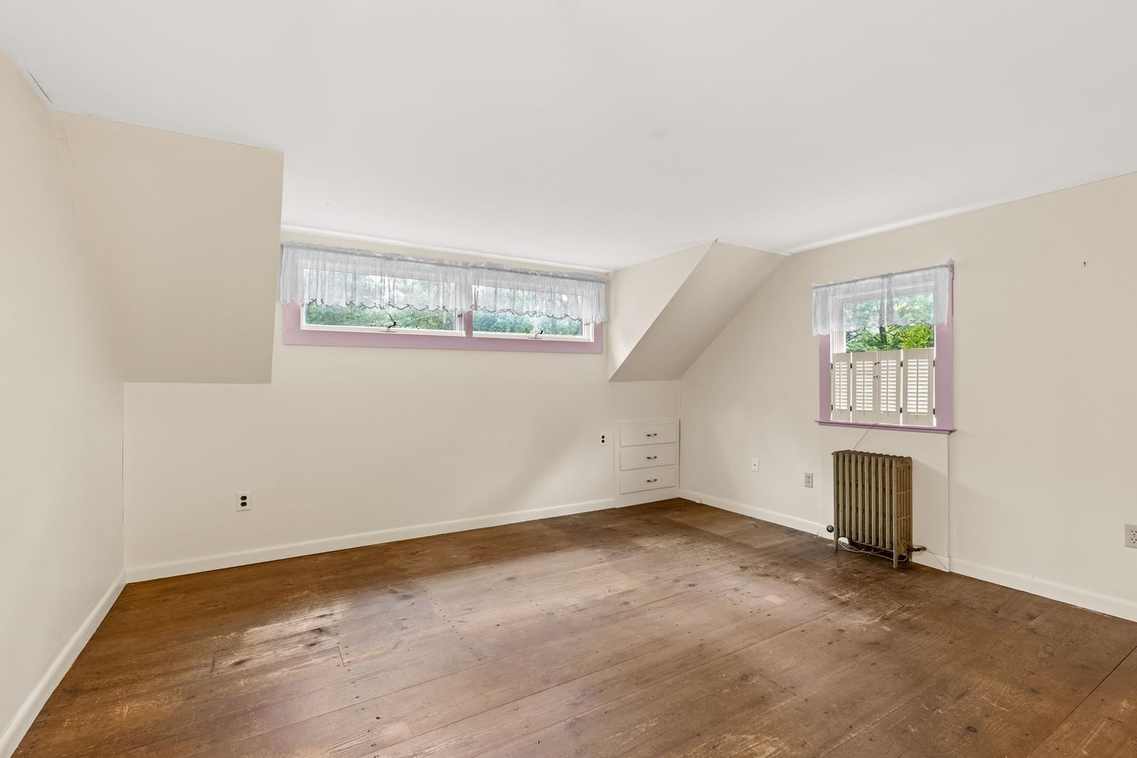428 Highland St Marshfield — Photo 26 of 40