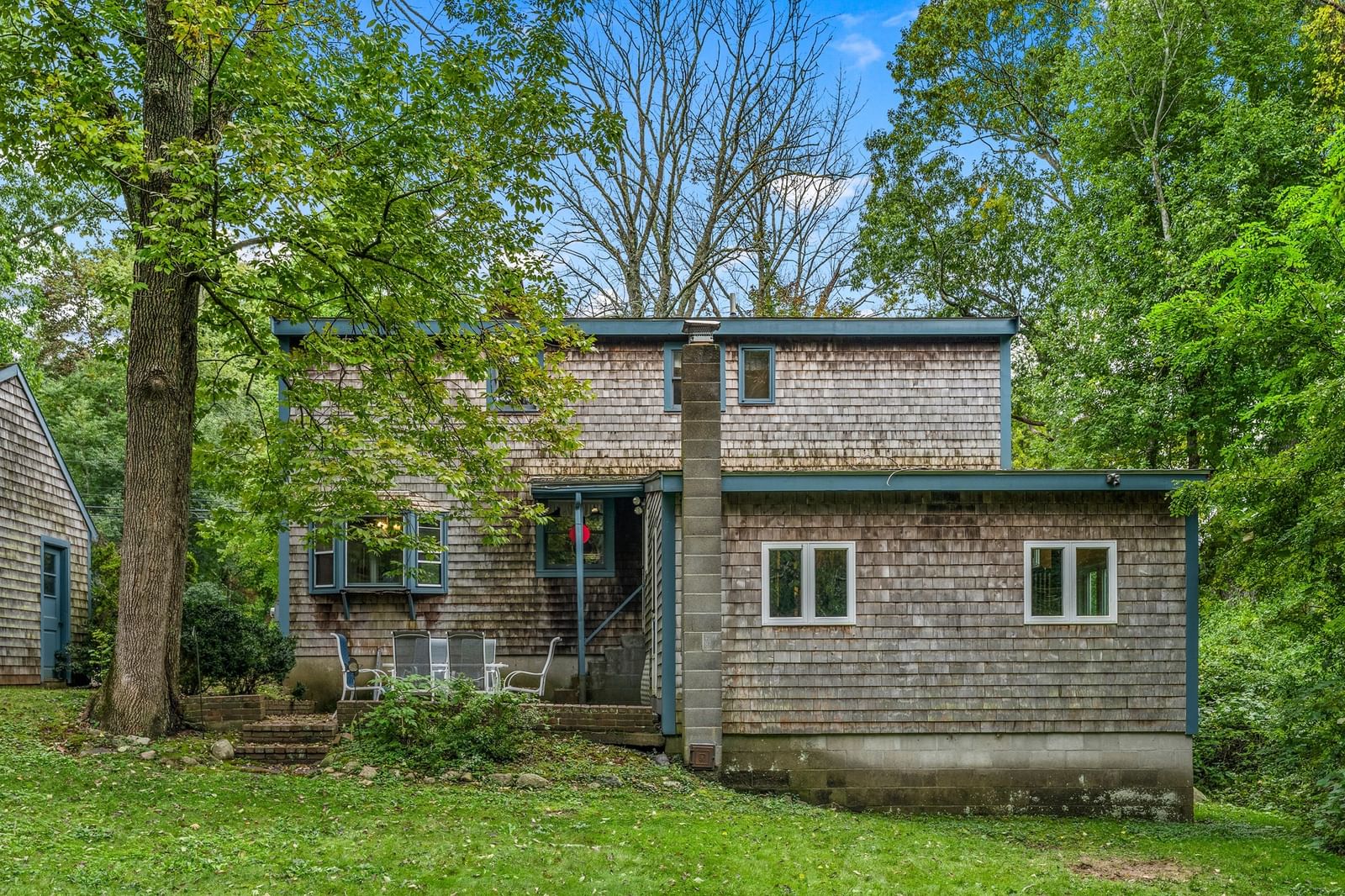 428 Highland St Marshfield — Photo 34 of 40