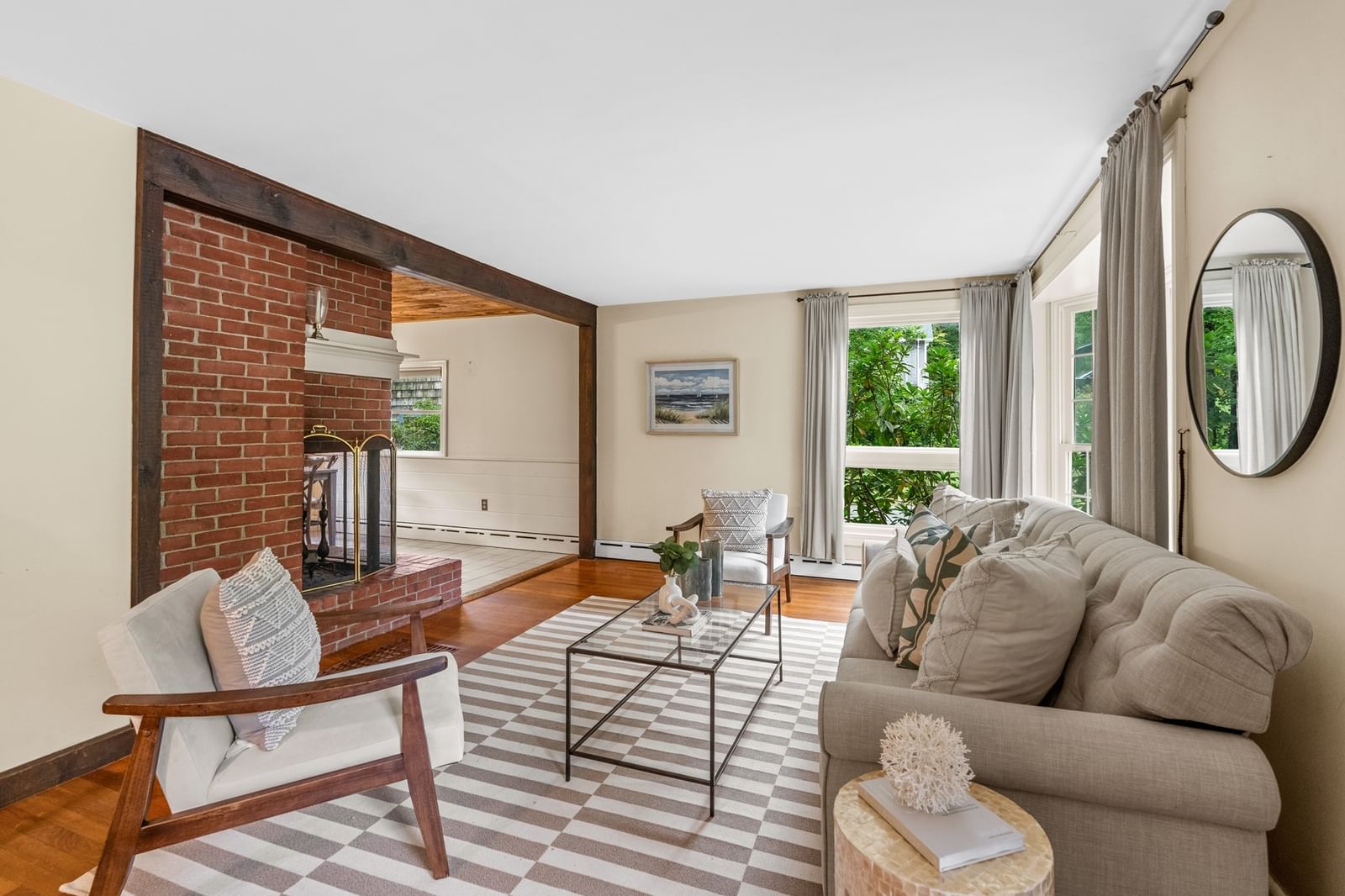428 Highland St Marshfield — Photo 4 of 40