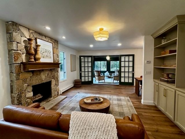 316 Walnut Plain Rd Rochester — Photo 8 of 39
