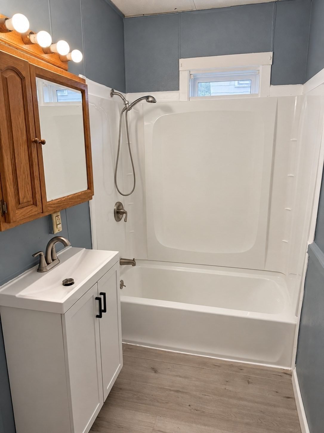 28-30 Nelson Ave Springfield — Photo 3 of 19