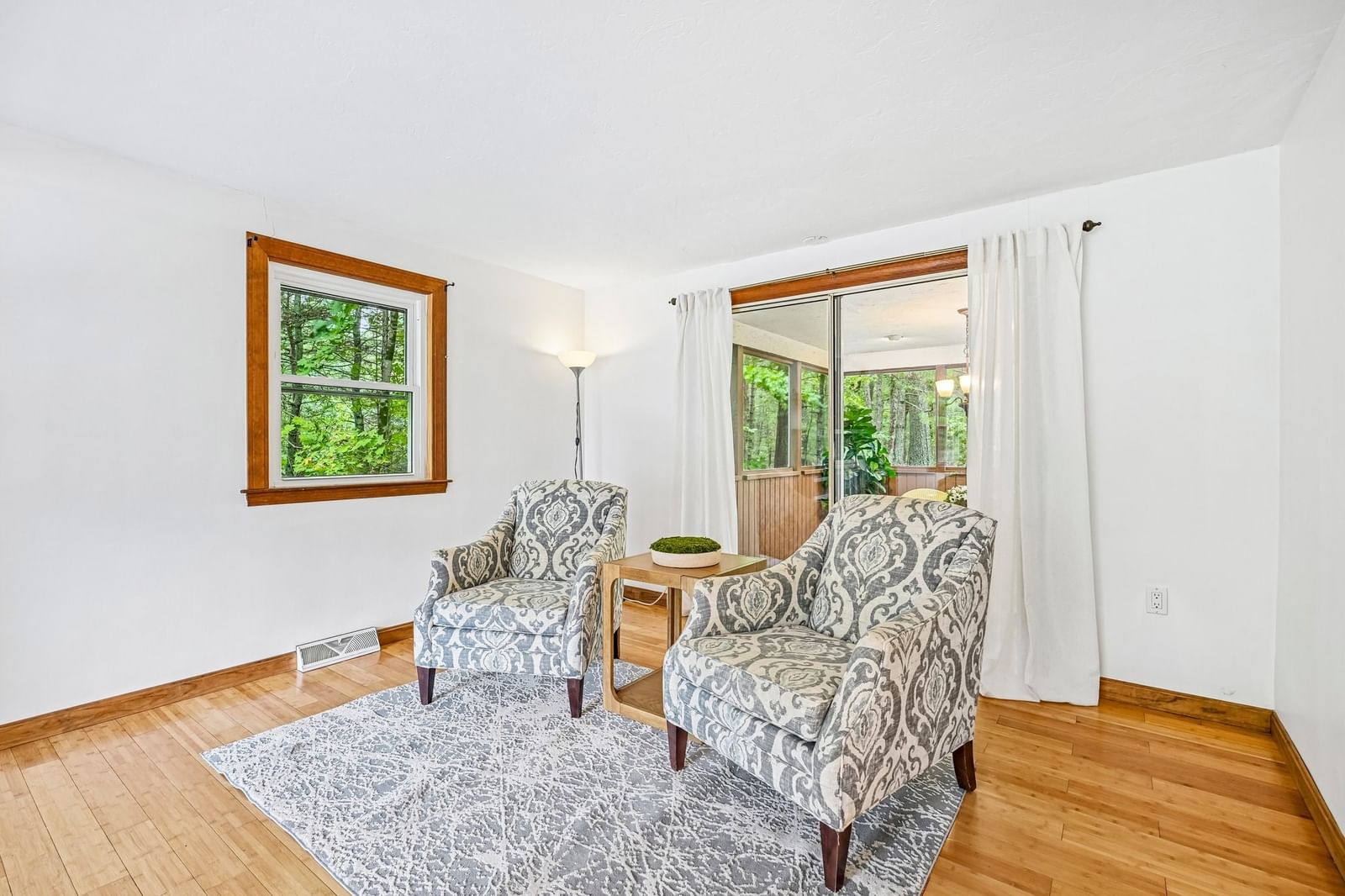 18 Eleanor Rd Walpole — Photo 10 of 38