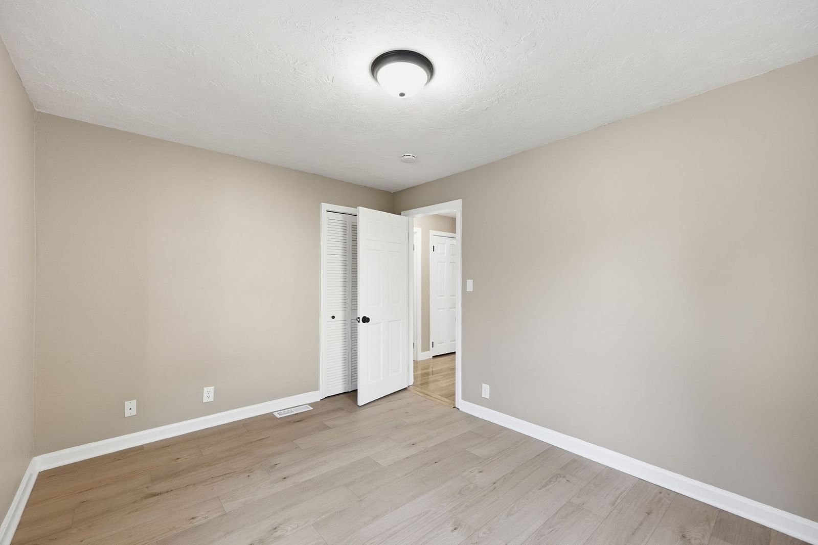 19 Cherry Street Agawam — Photo 16 of 35