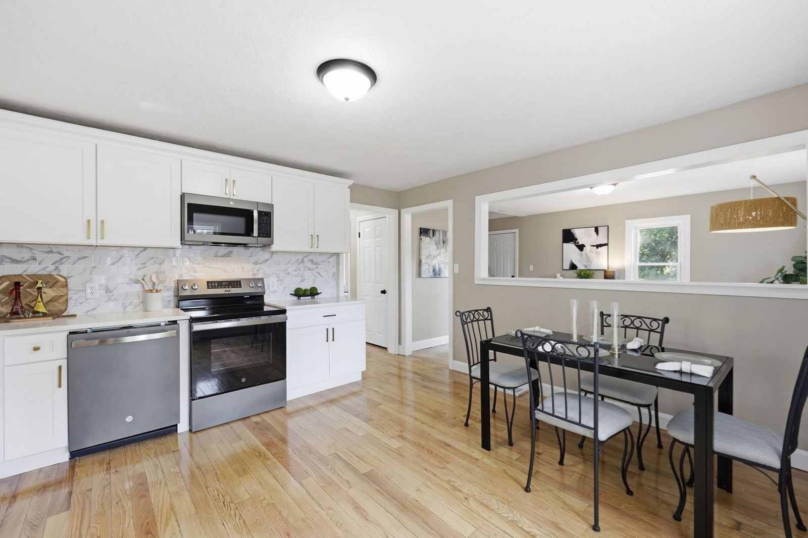 19 Cherry Street Agawam — Photo 4 of 35