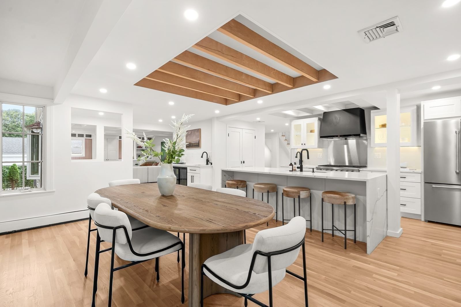 31 Alba Rd Wellesley — Photo 4 of 39