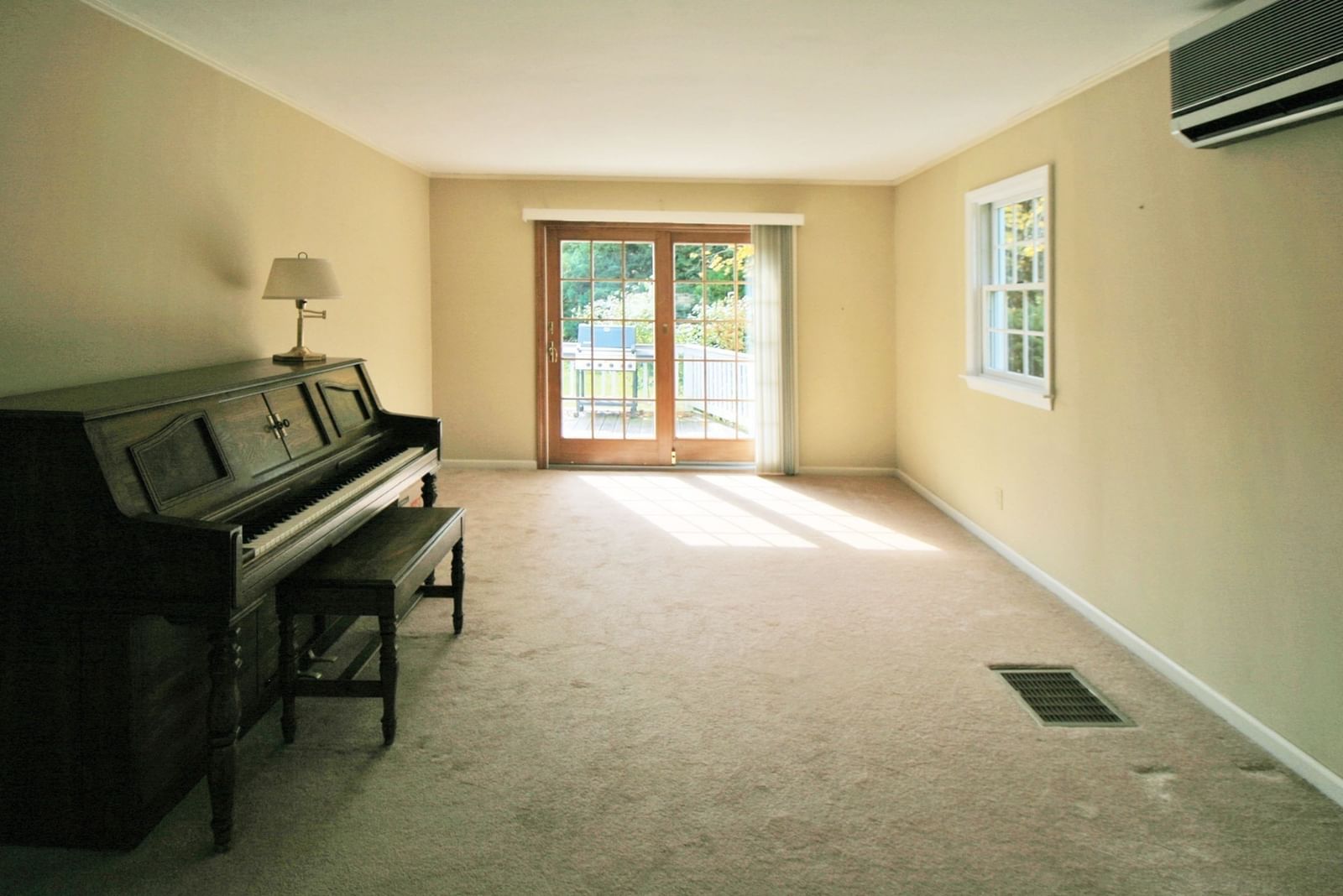 28 South Street Easthampton — Photo 9 of 23