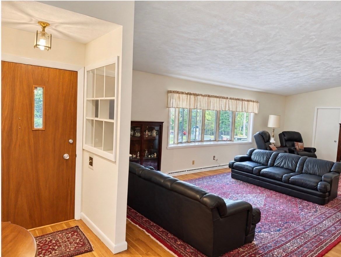 15 Crest Dr Dover — Photo 3 of 42