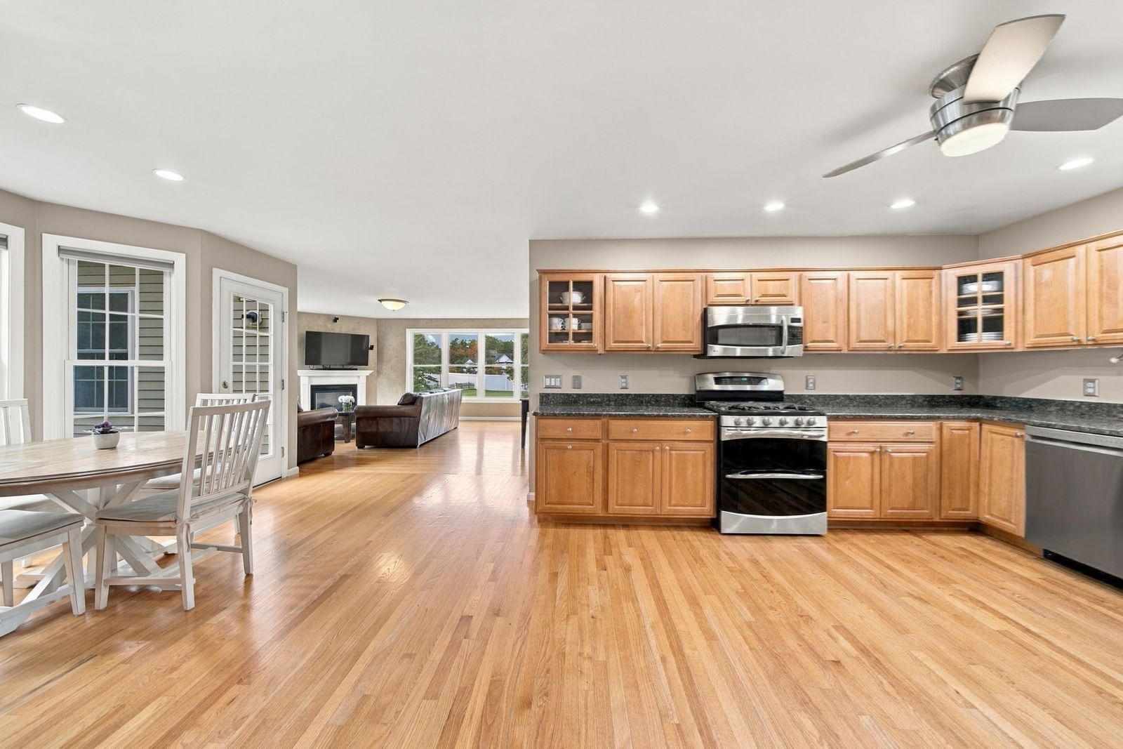 80 Grove St Hopkinton — Photo 14 of 42