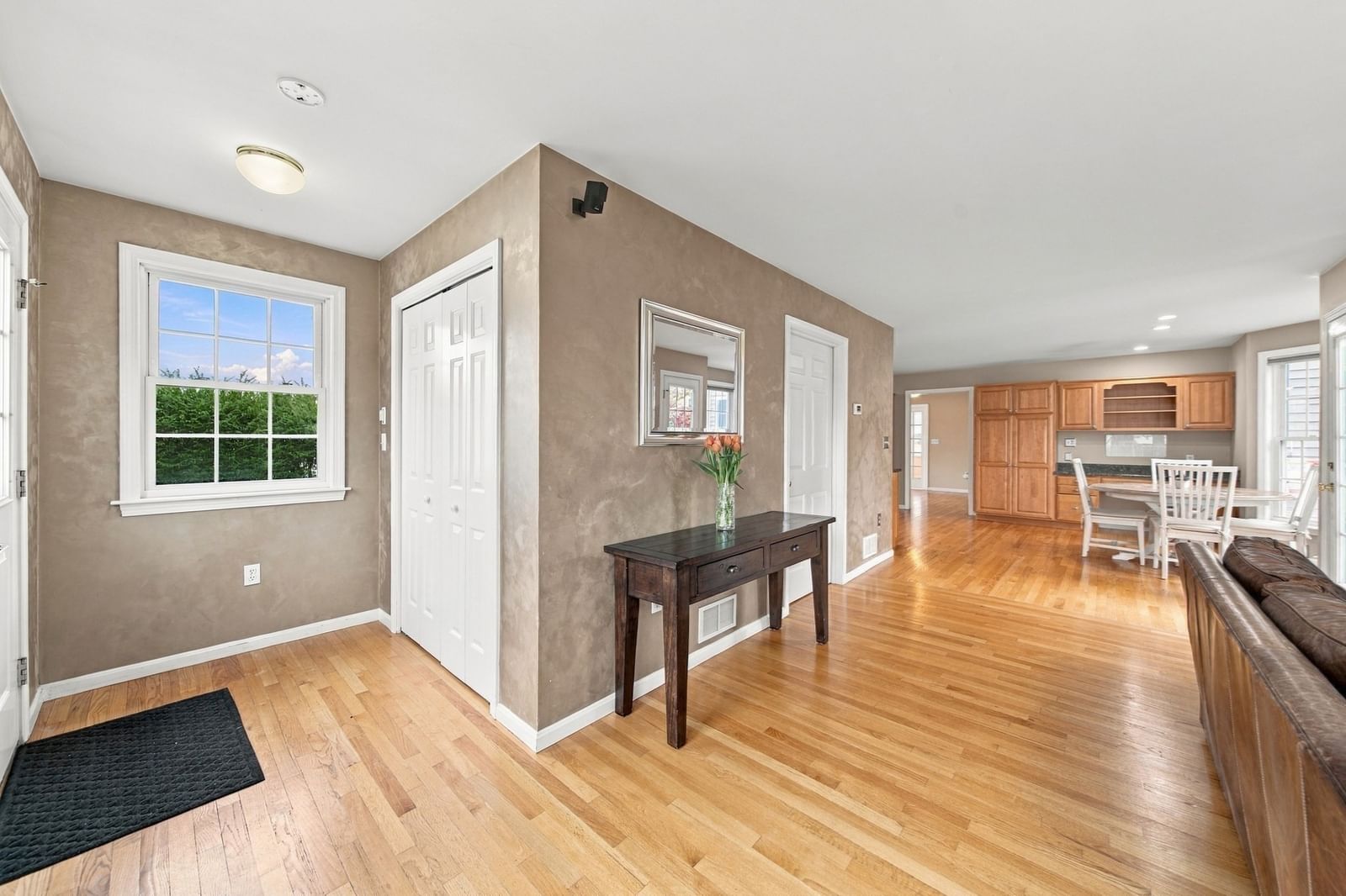 80 Grove St Hopkinton — Photo 5 of 42