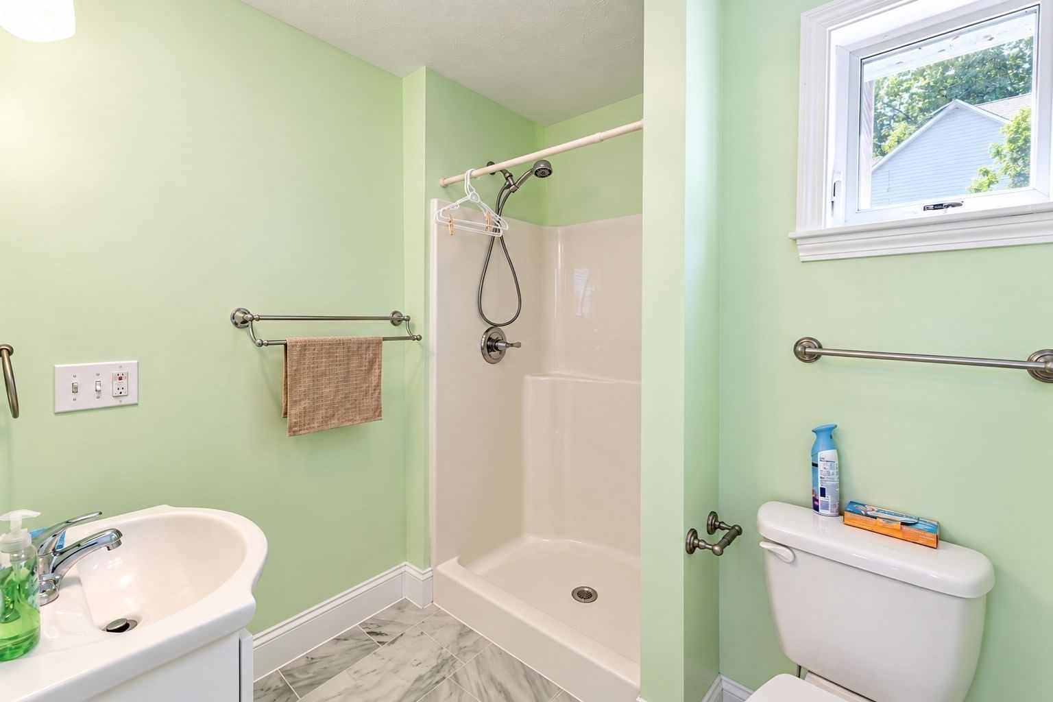 156 Elmwood Ave #B Quincy — Photo 16 of 22