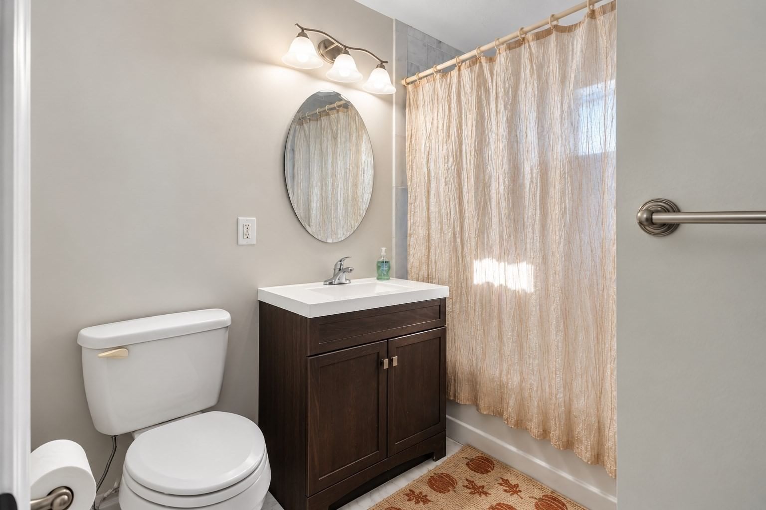 156 Elmwood Ave #B Quincy — Photo 17 of 22