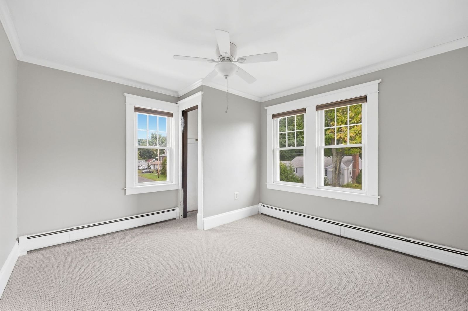 32 Wilmot St Chicopee — Photo 11 of 21