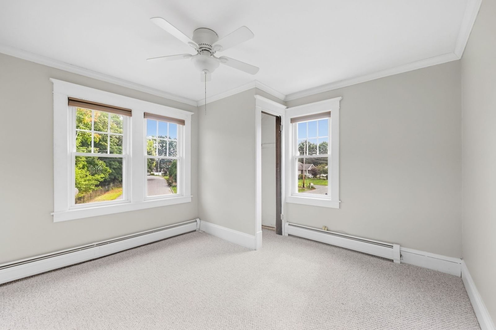 32 Wilmot St Chicopee — Photo 12 of 21
