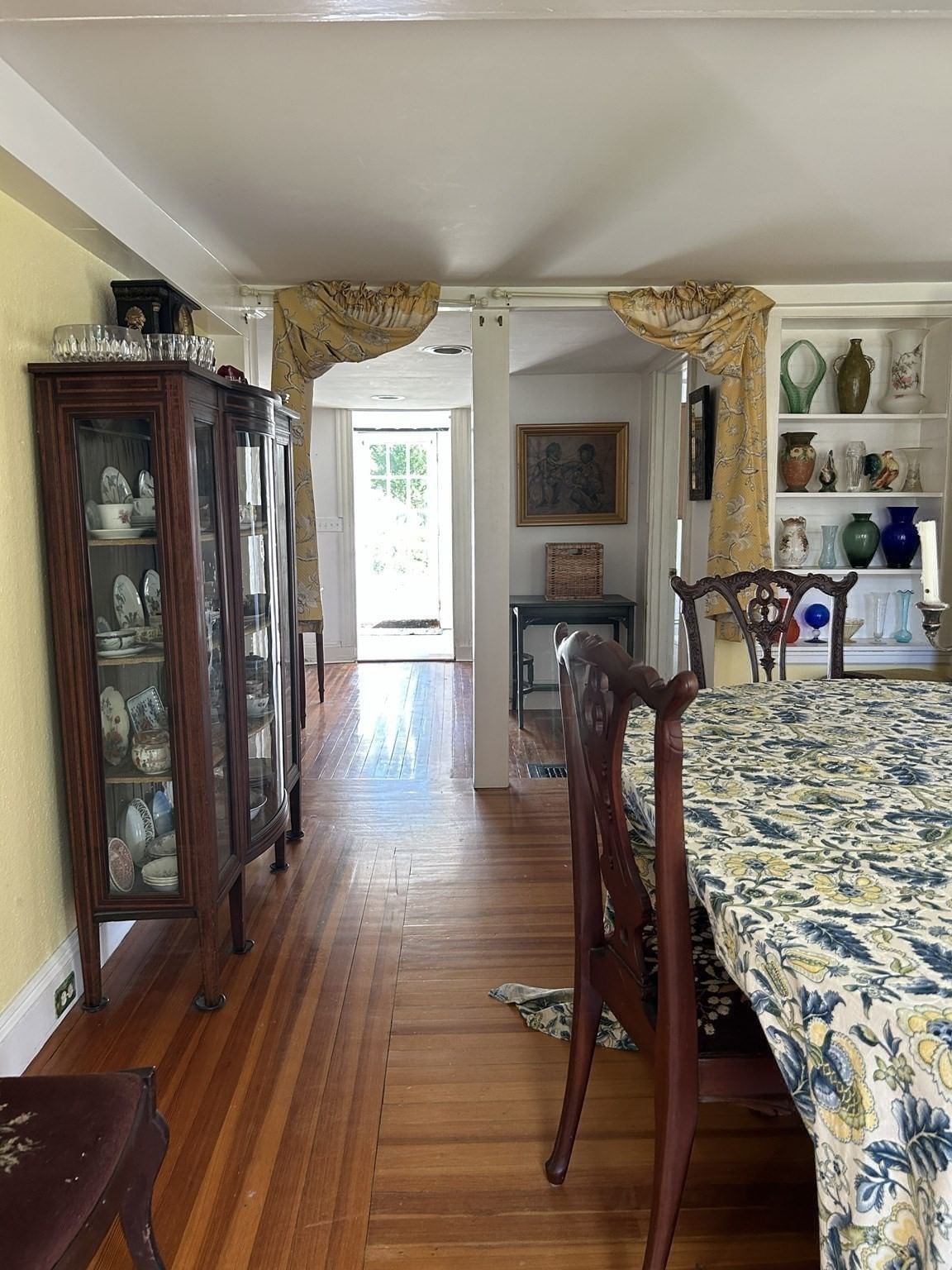 5 Roberts Ct Gloucester — Photo 13 of 42