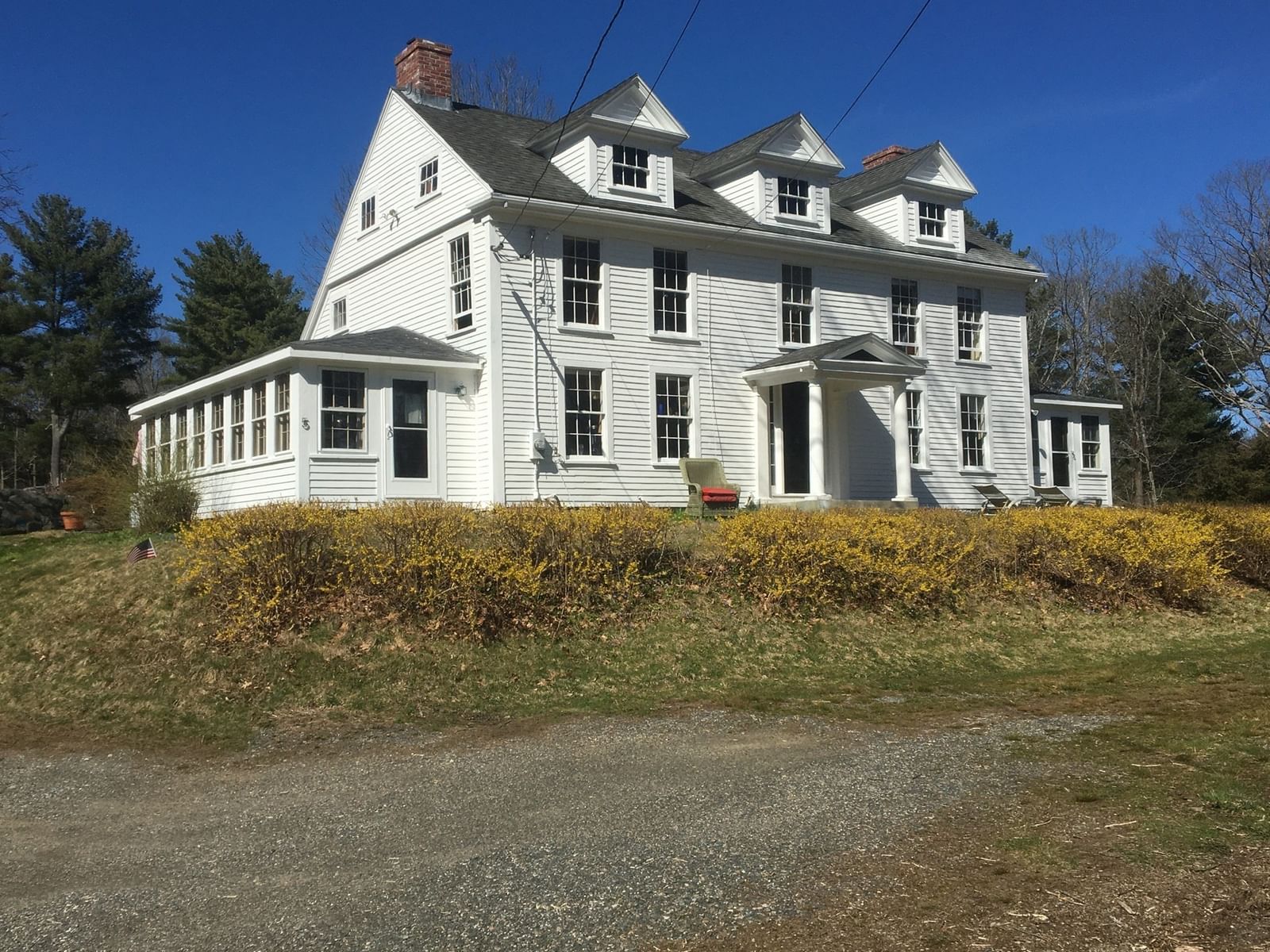 5 Roberts Ct Gloucester — Photo 2 of 42