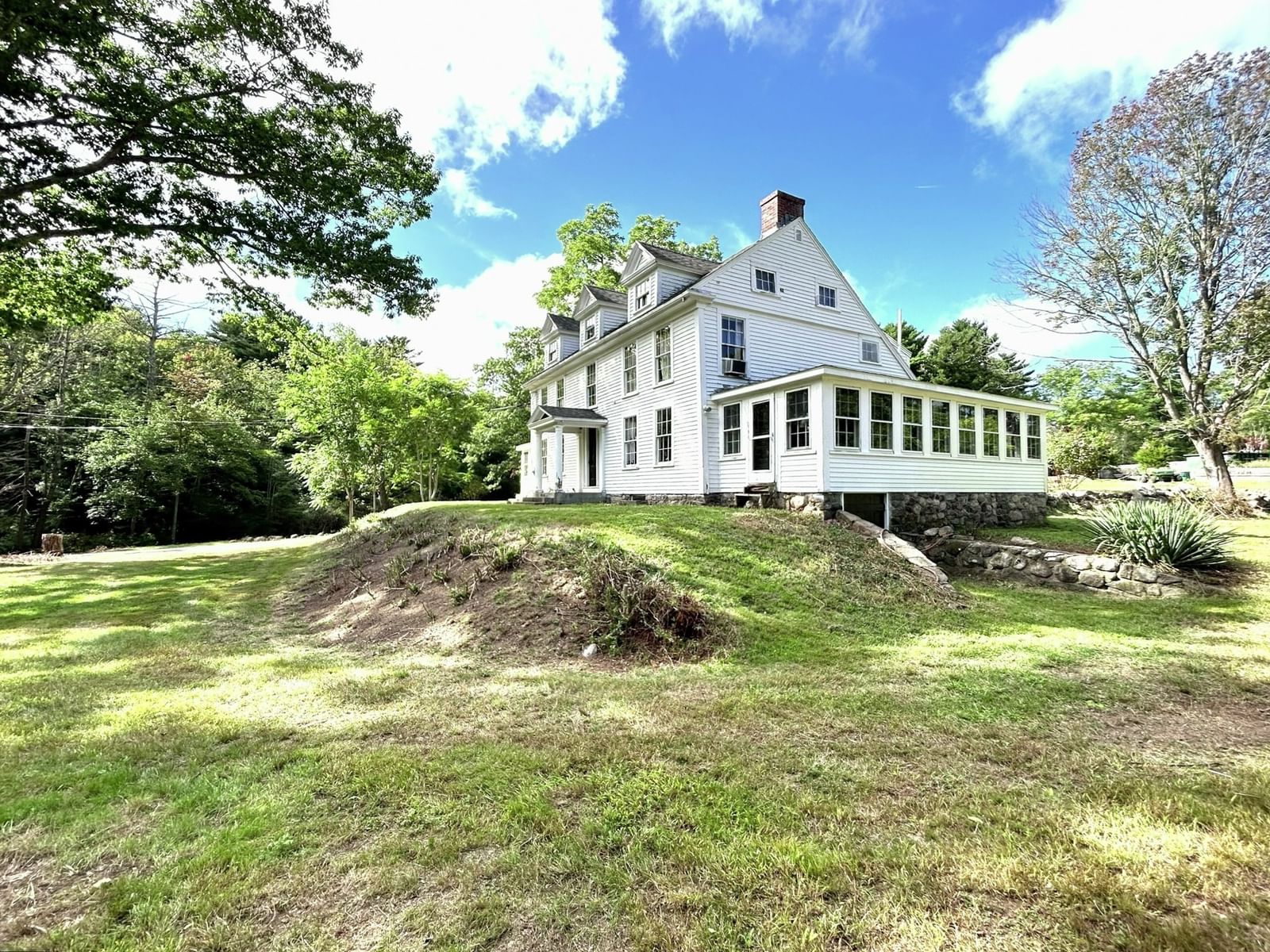 5 Roberts Ct Gloucester — Photo 3 of 42
