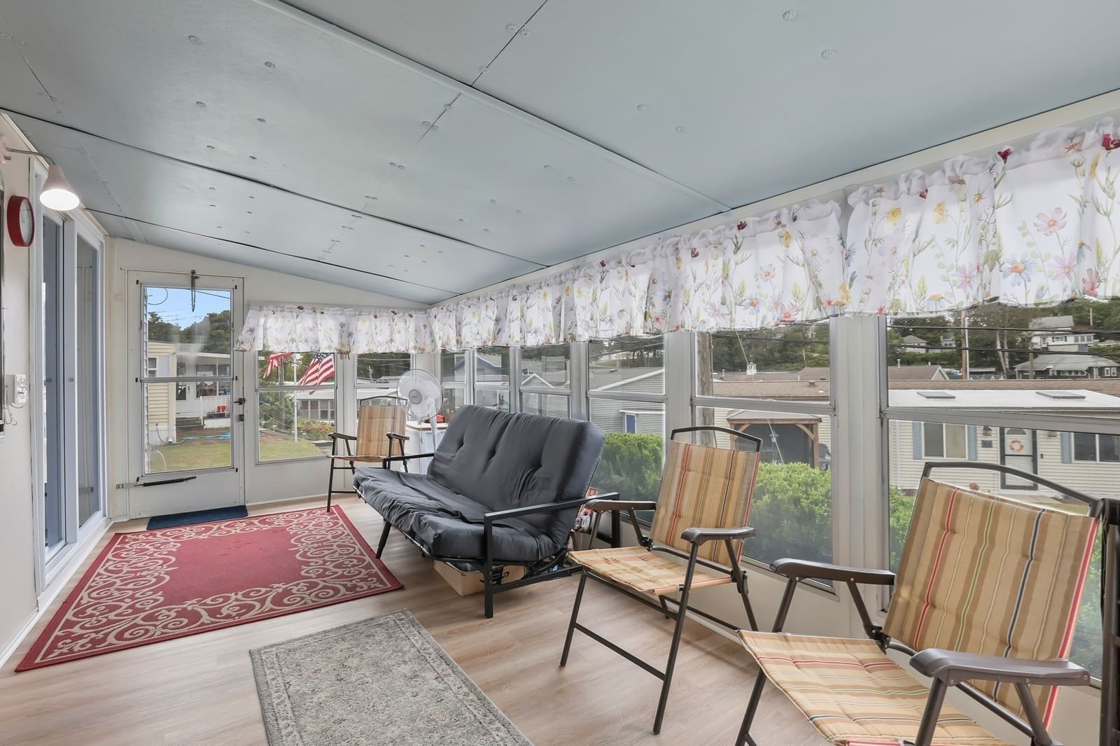 58 Kins Court Wareham — Photo 4 of 27
