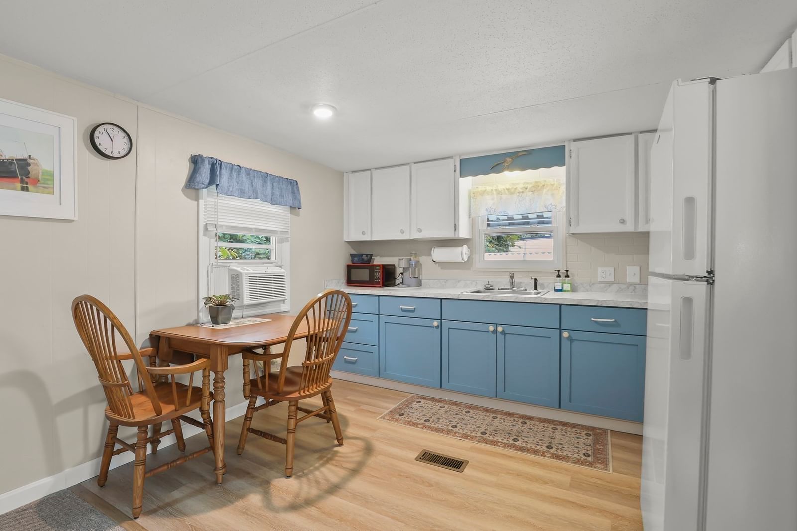58 Kins Court Wareham — Photo 7 of 27