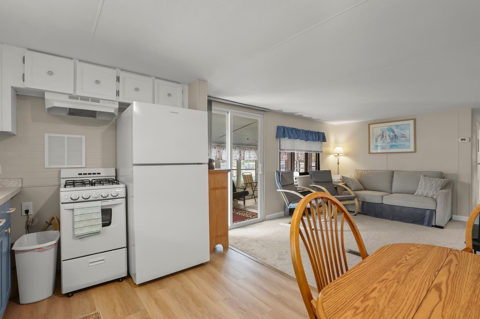 58 Kins Court Wareham — Photo 8 of 27