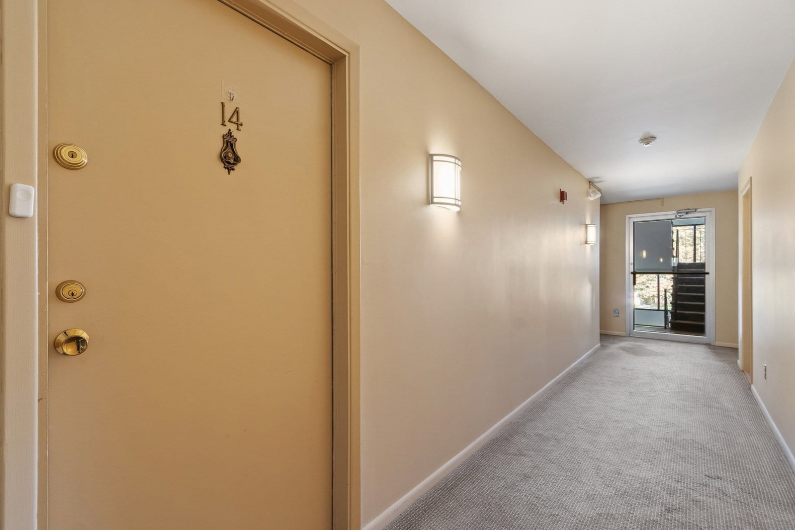 234 Nesmith St #14 Lowell — Photo 10 of 41