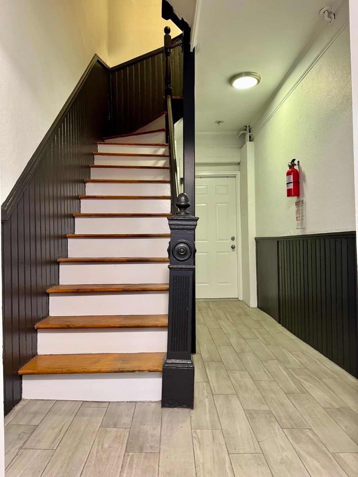 144 Chelsea Street Boston — Photo 2 of 12