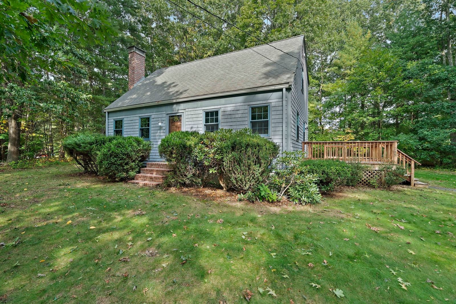 Property at 215 Bay State Cir, Hanson, MA 02341