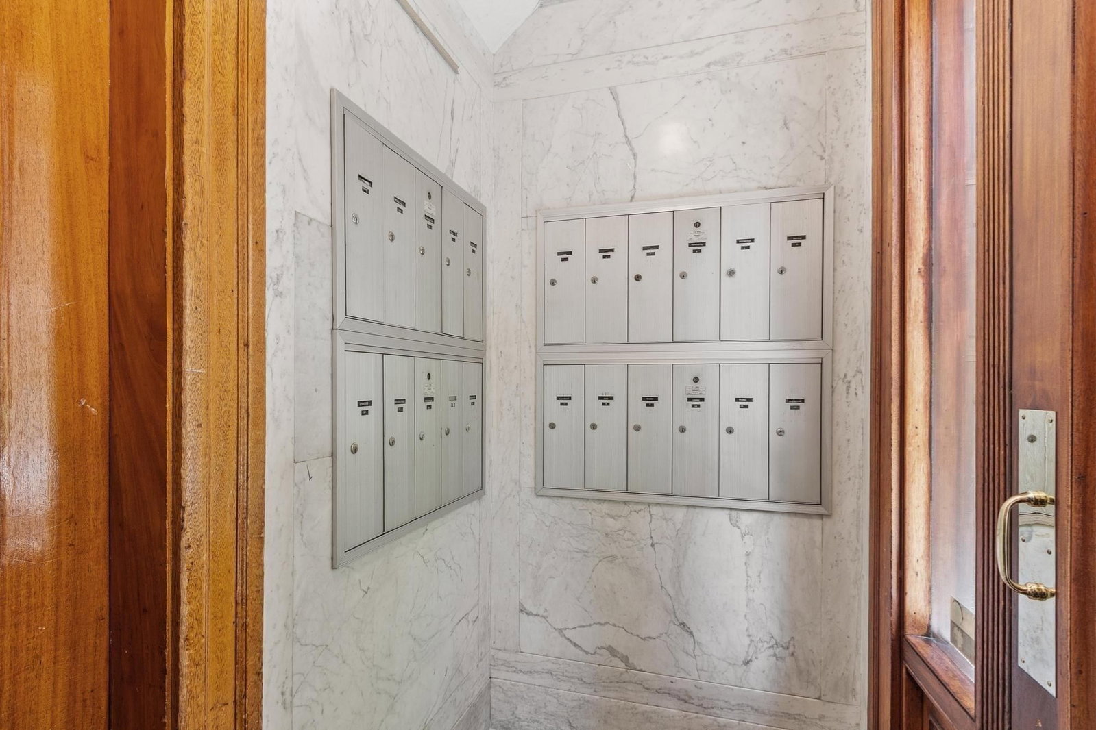 120 Riverway #4 Boston — Photo 16 of 26