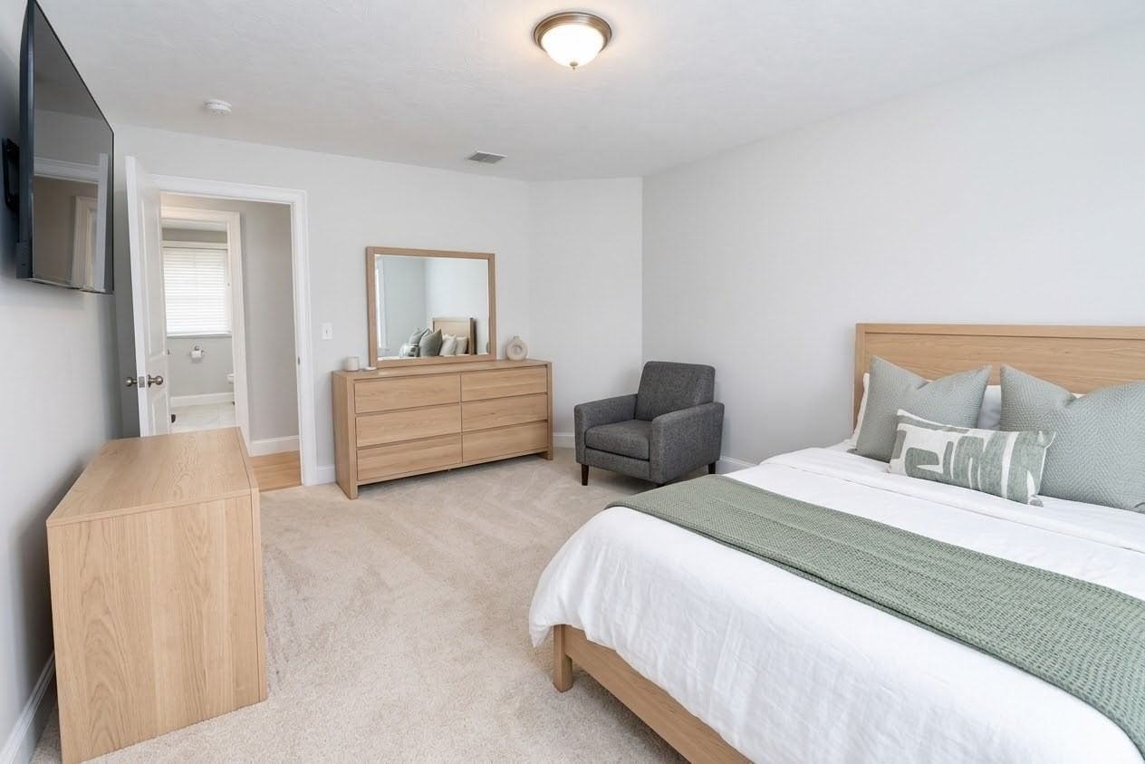 1531 Broadway Raynham — Photo 11 of 22
