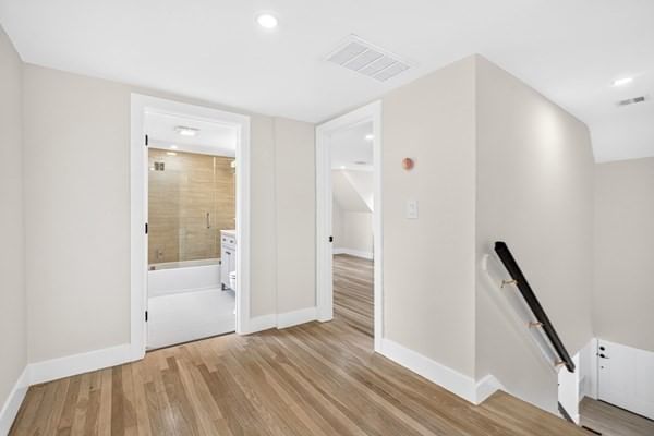 210 Summer Street Arlington — Photo 14 of 35
