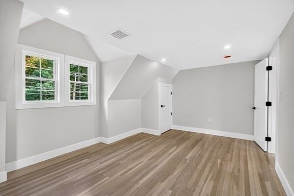 210 Summer Street Arlington — Photo 16 of 35