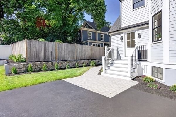 210 Summer Street Arlington — Photo 7 of 35
