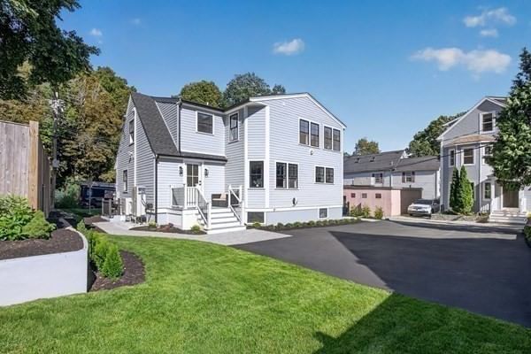 210 Summer Street Arlington — Photo 8 of 35