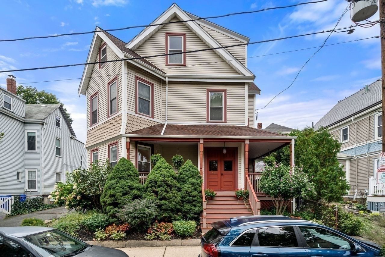 82 Tuttle St #1 Boston — Photo 18 of 24