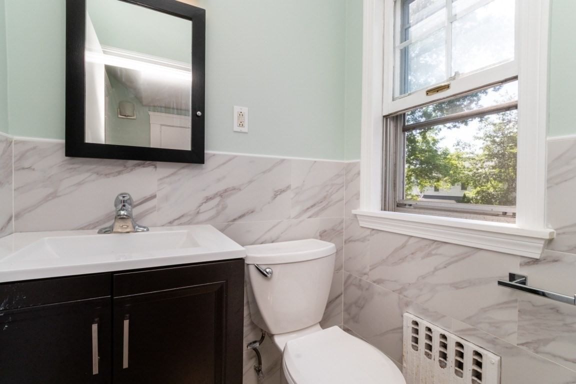 142 Jackson St Newton — Photo 14 of 36