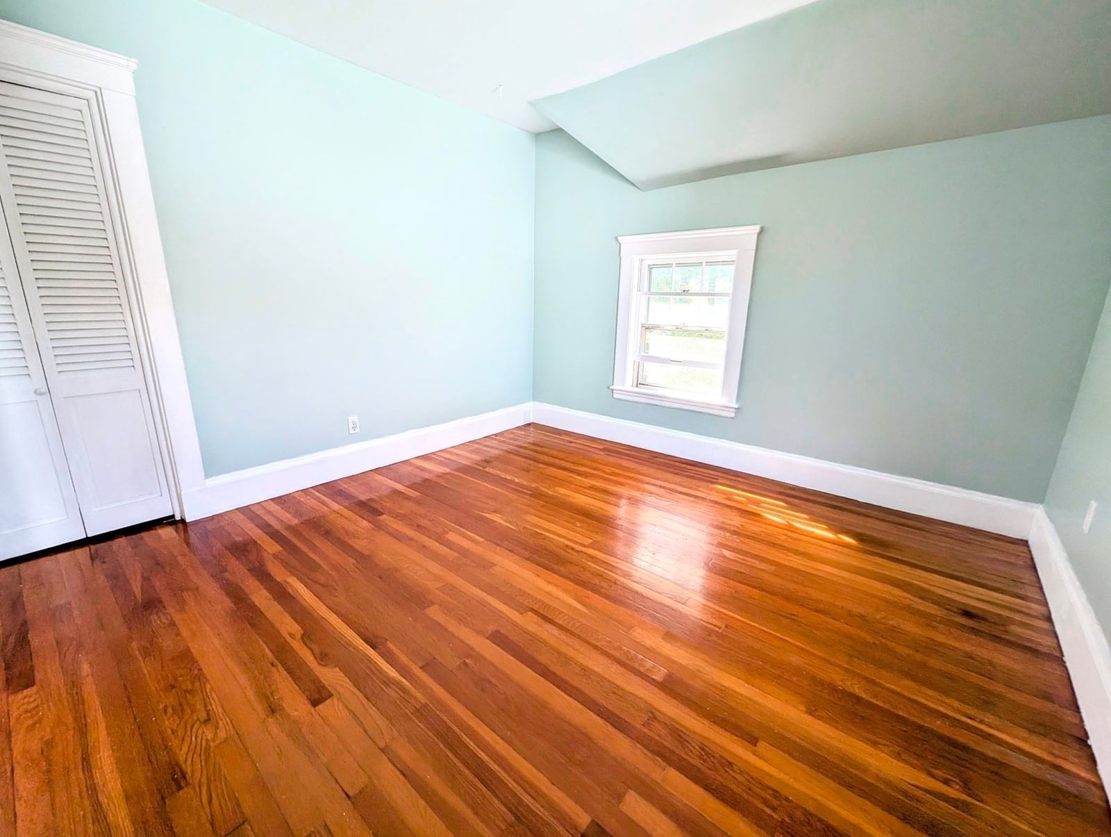 142 Jackson St Newton — Photo 23 of 36