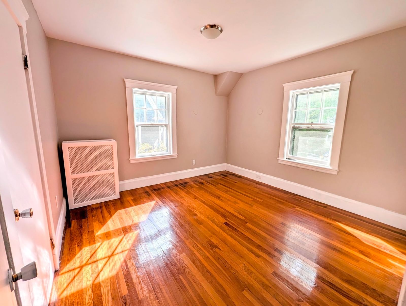 142 Jackson St Newton — Photo 25 of 36