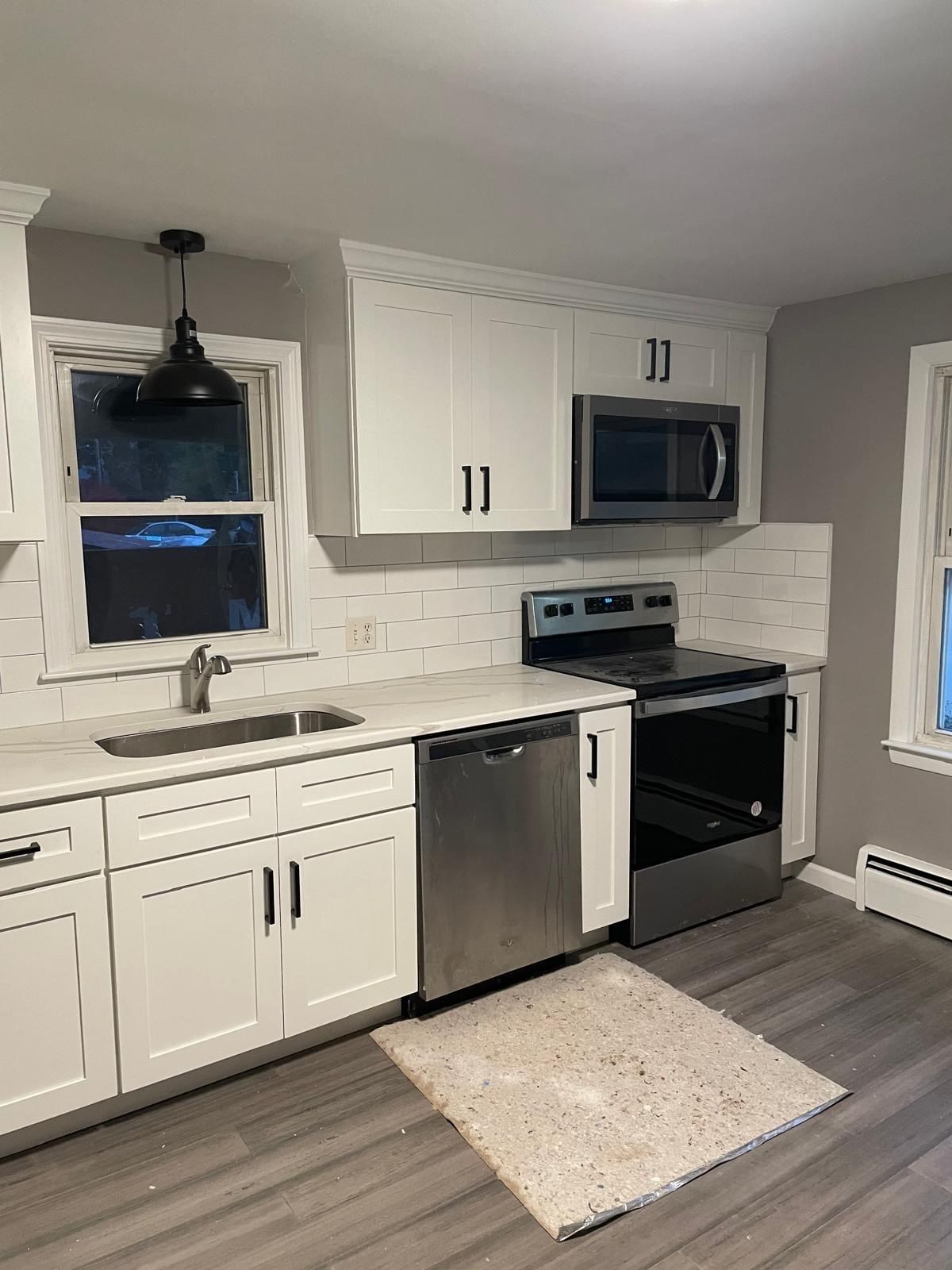 113 Lake St Bellingham — Photo 4 of 19
