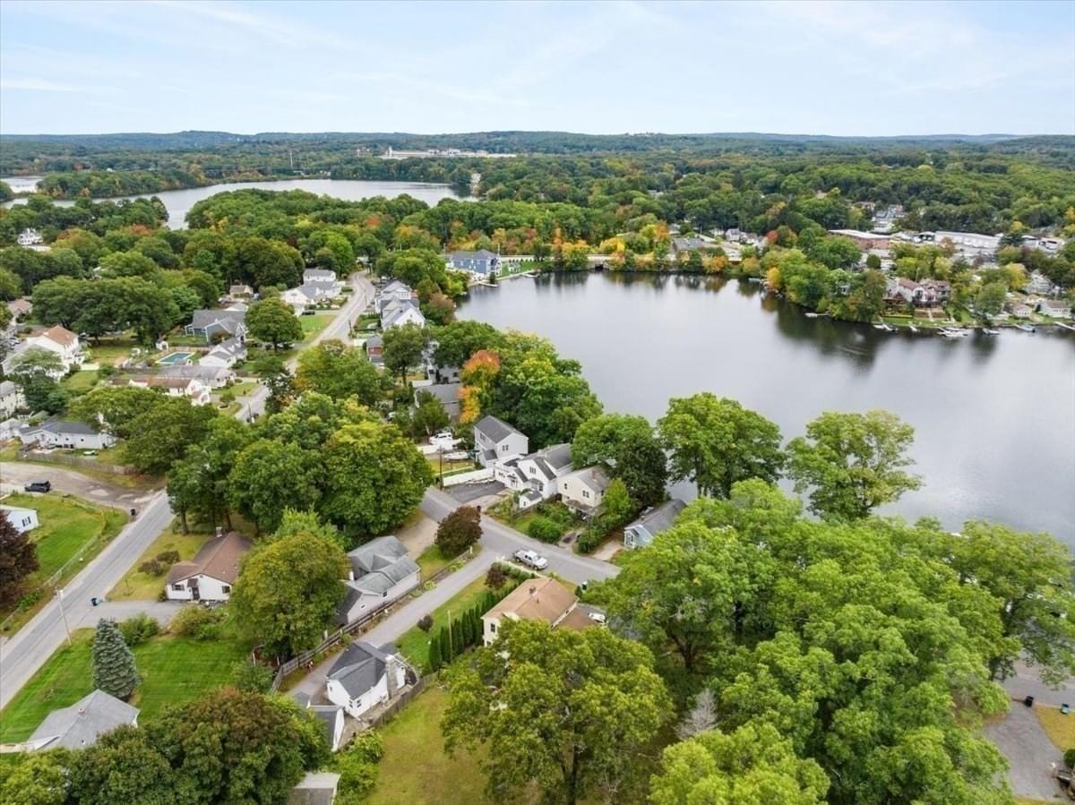 18 Bay View Dr Shrewsbury — Photo 13 of 23