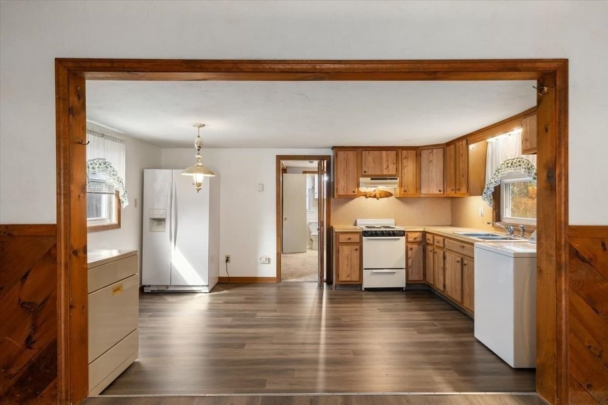 18 Bay View Dr Shrewsbury — Photo 20 of 23