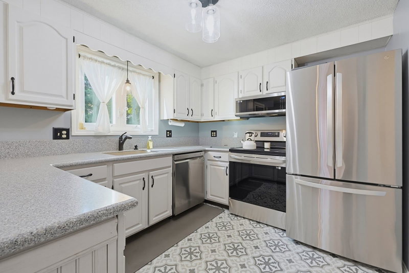 12 Marywood Unit B