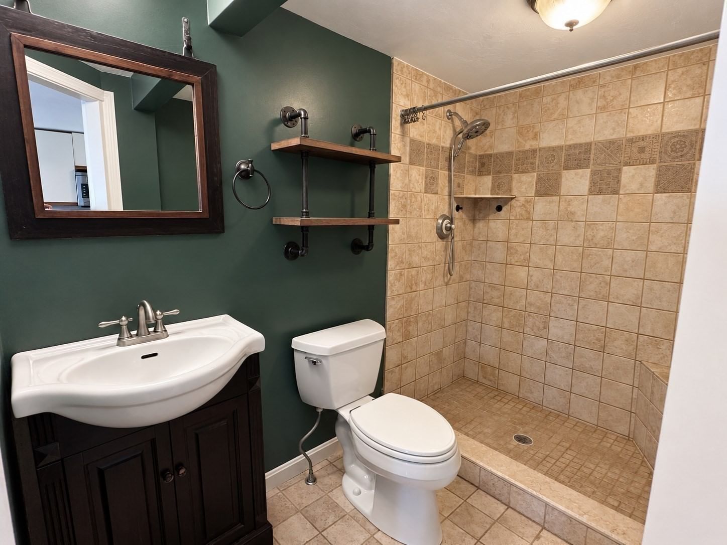 7 Myers St Uxbridge — Photo 10 of 21