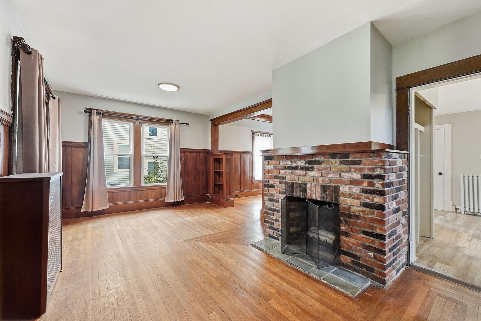 102 Tiffany St Springfield — Photo 16 of 37
