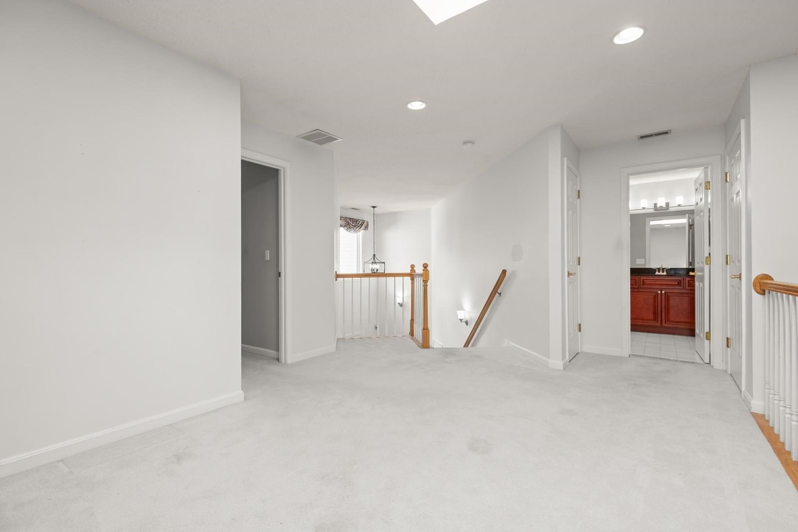 142 Cannon Forge Dr #142 Foxboro — Photo 21 of 33