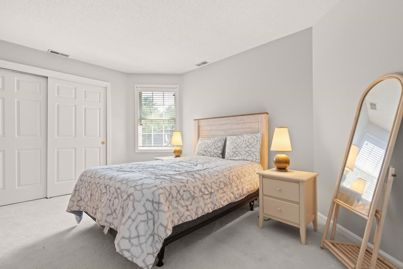 142 Cannon Forge Dr #142 Foxboro — Photo 23 of 33