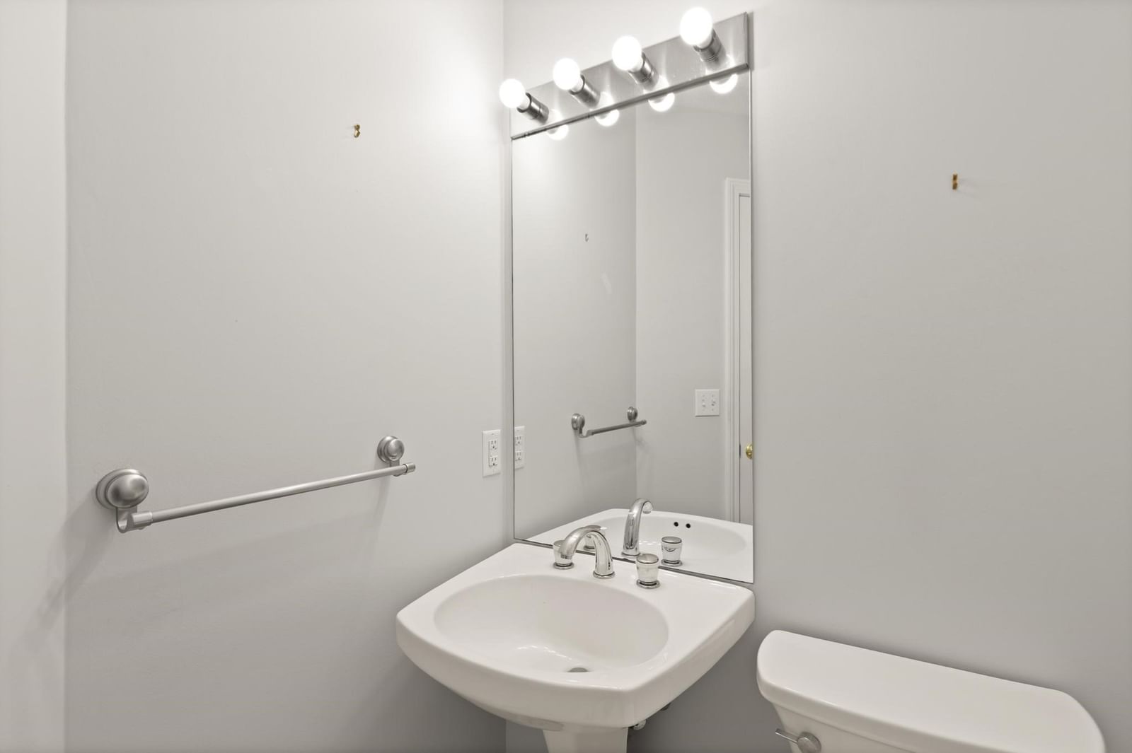 142 Cannon Forge Dr #142 Foxboro — Photo 25 of 33