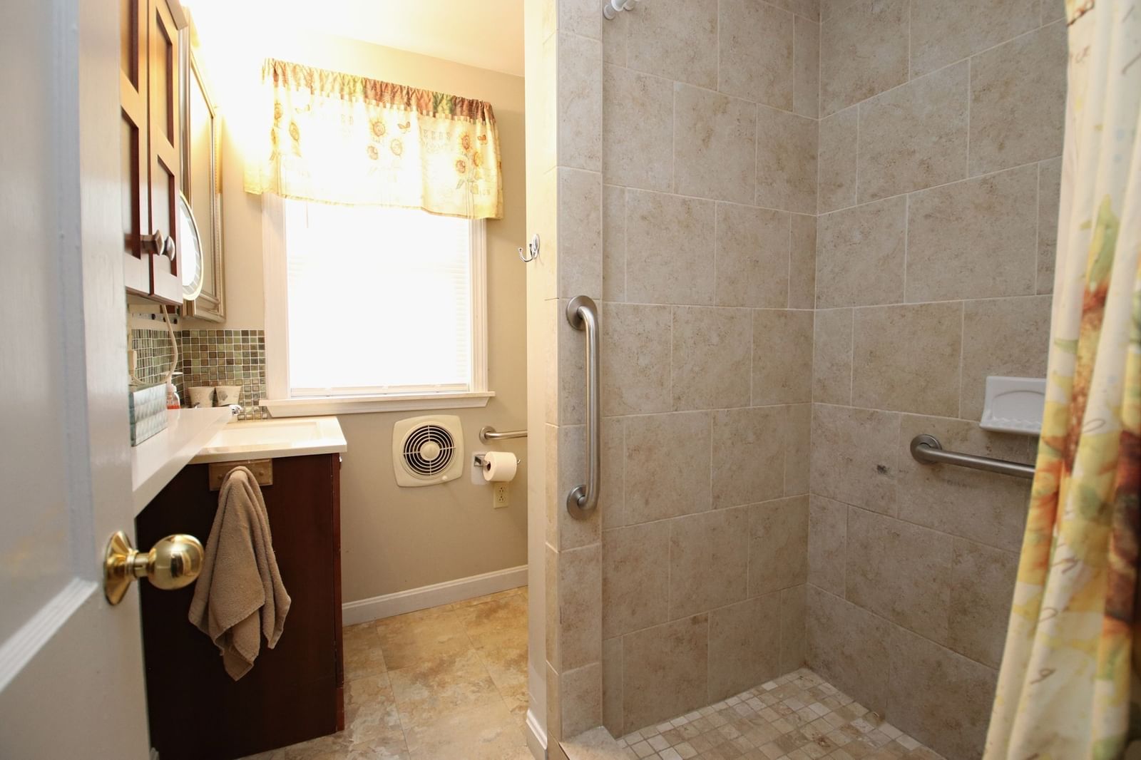 15 Lewis Lane Saugus — Photo 11 of 31